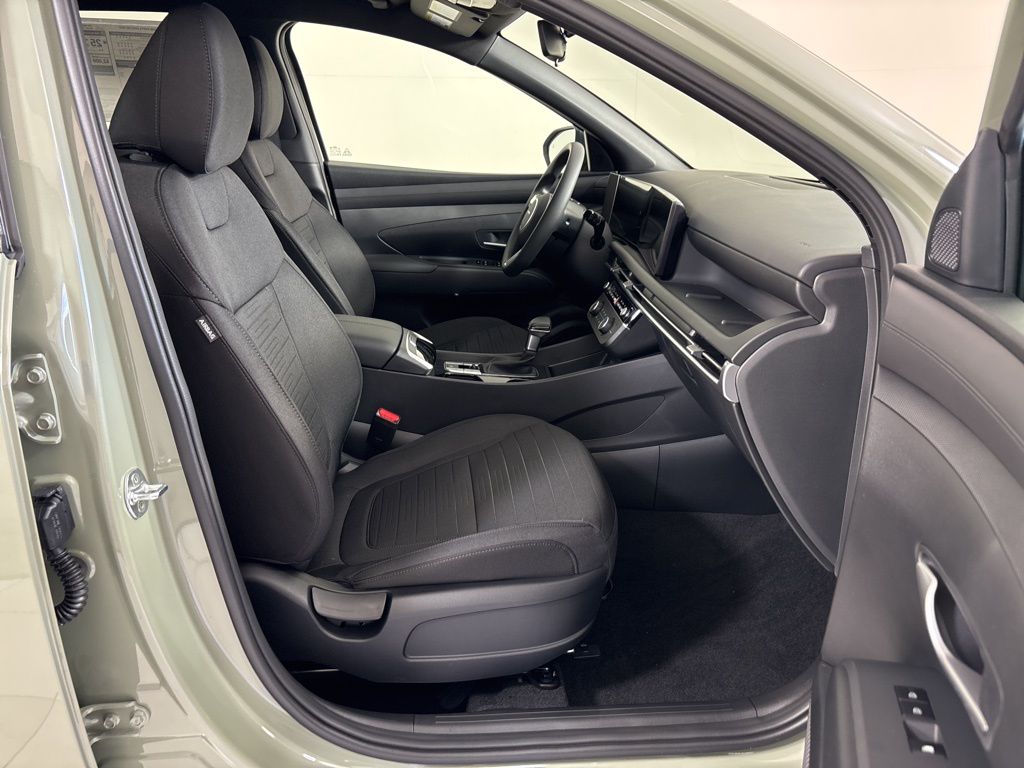 Thumbnail: 2026 Hyundai Santa Cruz - 10