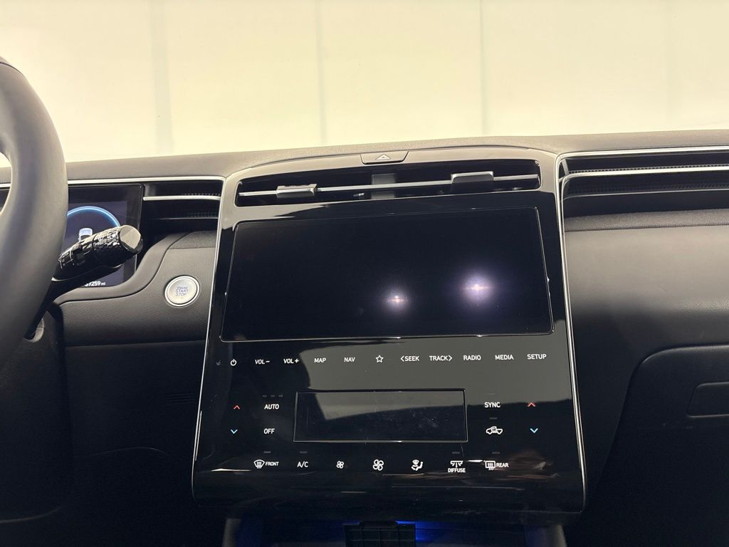 Thumbnail: 2023 Hyundai Santa Cruz - 15