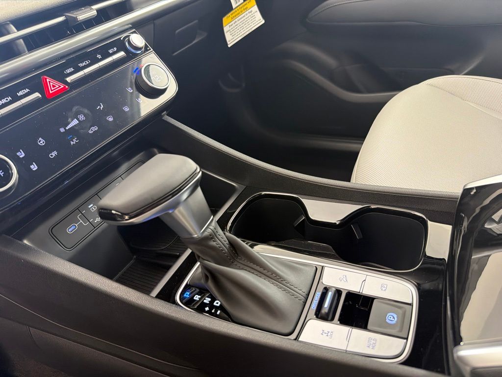 Thumbnail: 2026 Hyundai Santa Cruz - 14