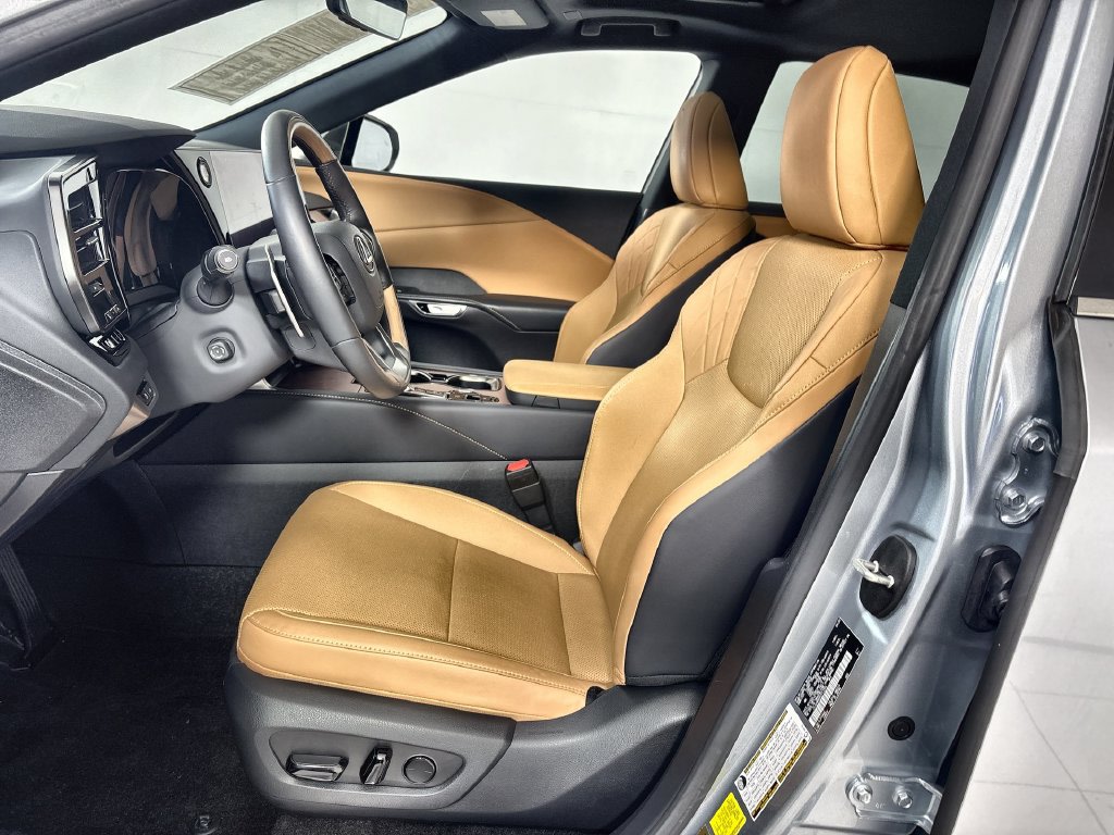 Thumbnail: 2024 Lexus RX - 10