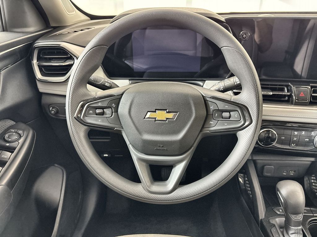 Thumbnail: 2025 Chevrolet TrailBlazer - 2