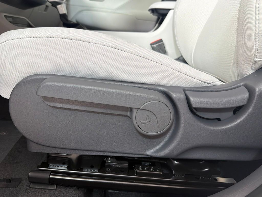 Thumbnail: 2027 Hyundai Kona - 23