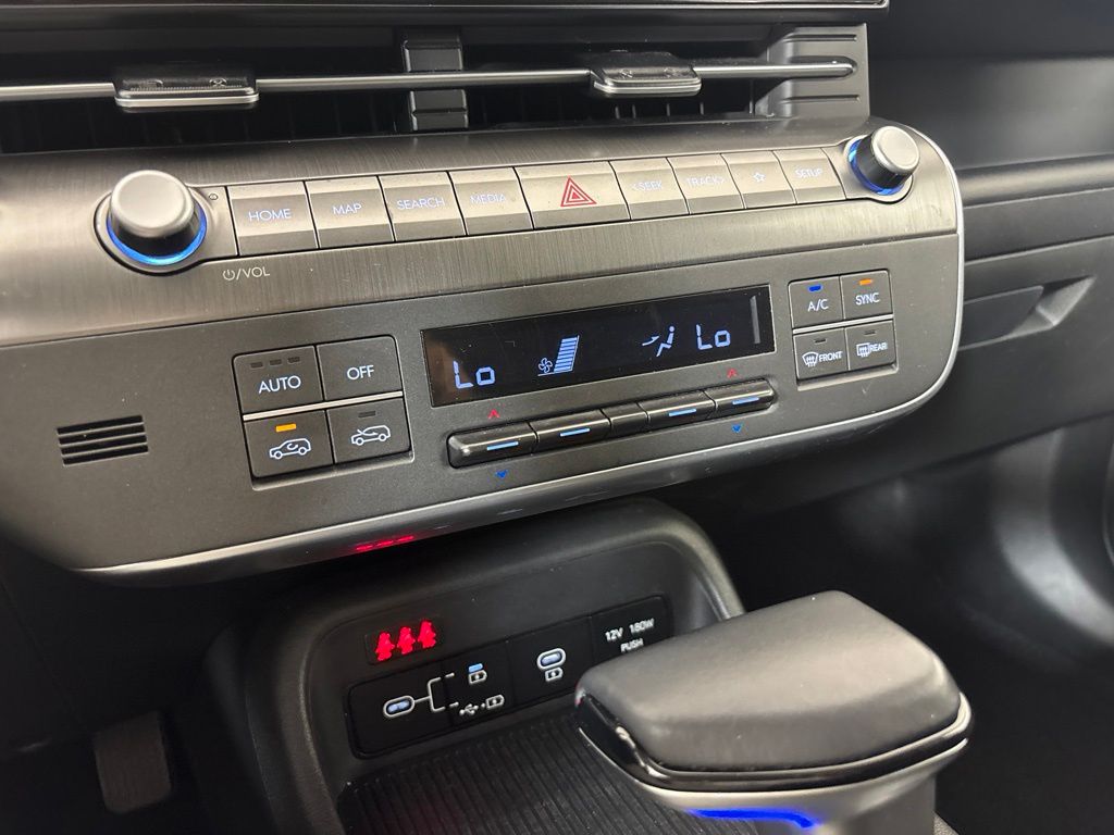 Thumbnail: 2024 Hyundai Kona - 32