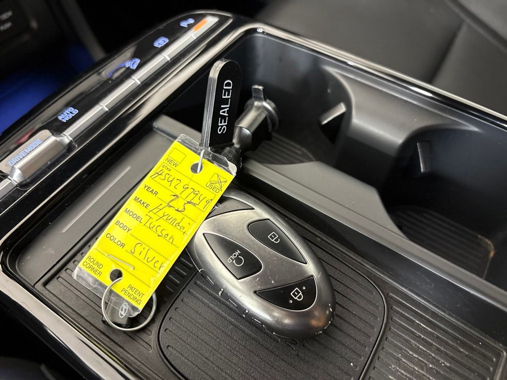 Thumbnail: 2025 Hyundai Tucson - 18