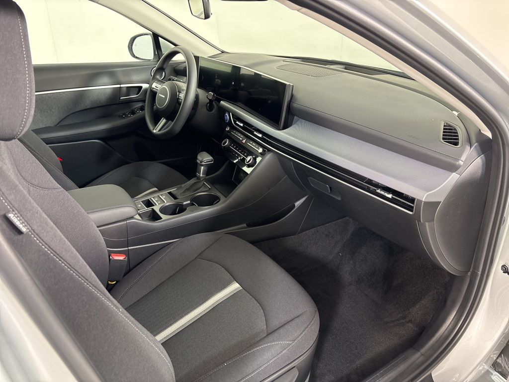 Thumbnail: 2025 Hyundai Sonata - 2