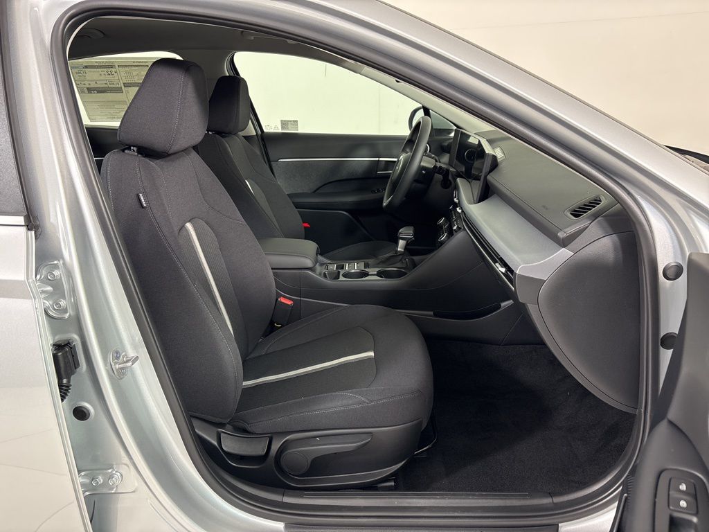 Thumbnail: 2025 Hyundai Sonata - 9