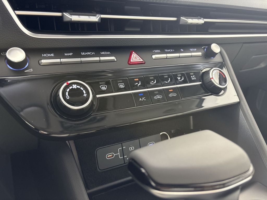 Thumbnail: 2026 Hyundai Sonata - 24