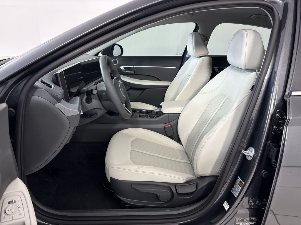 Thumbnail: 2026 Hyundai Sonata - 7