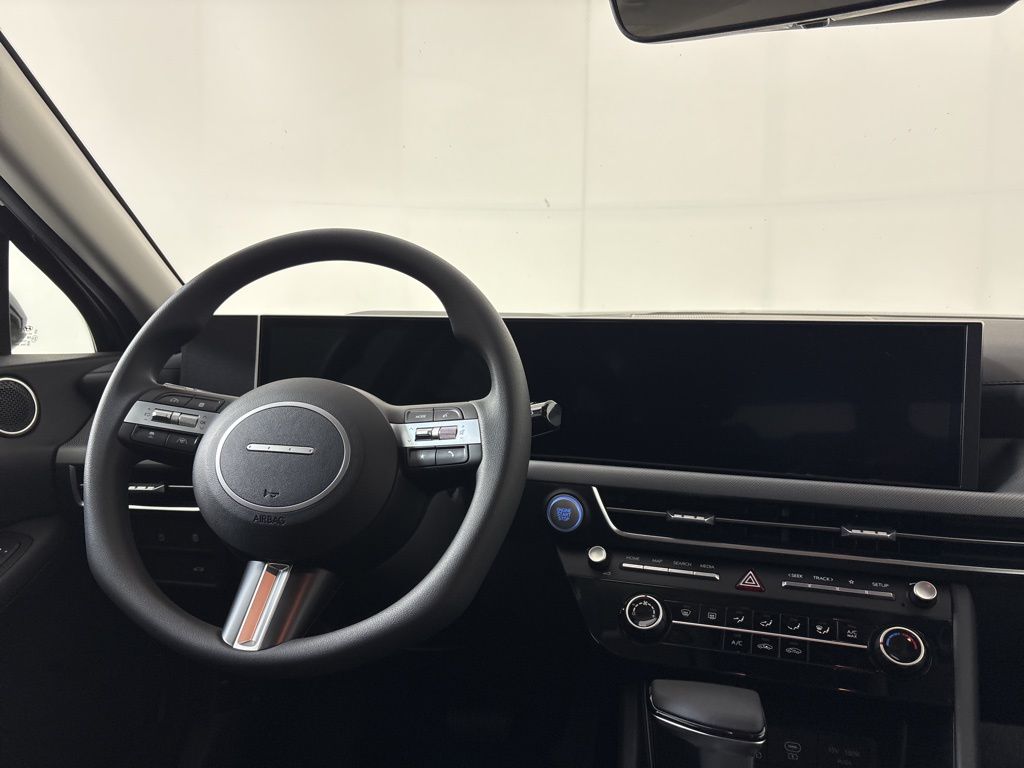 Thumbnail: 2026 Hyundai Sonata - 25