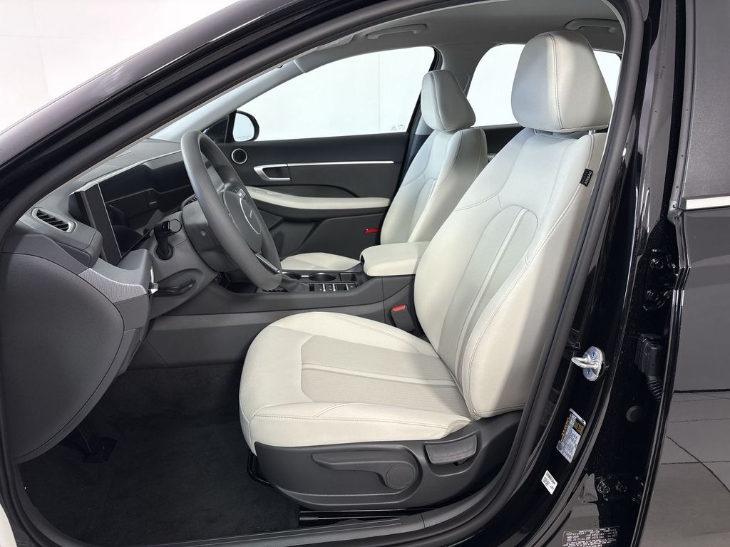 Thumbnail: 2026 Hyundai Sonata - 8