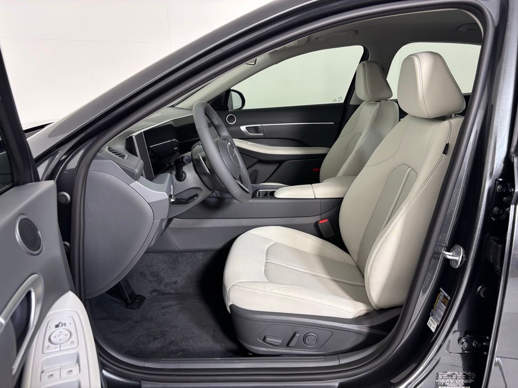 Thumbnail: 2026 Hyundai Sonata - 11