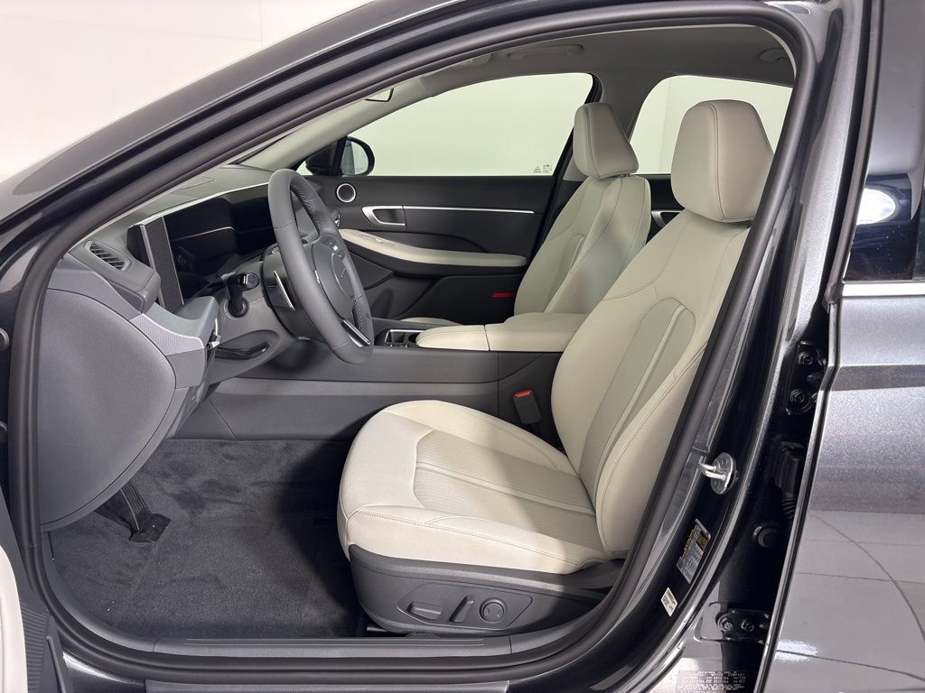 Thumbnail: 2026 Hyundai Sonata - 11