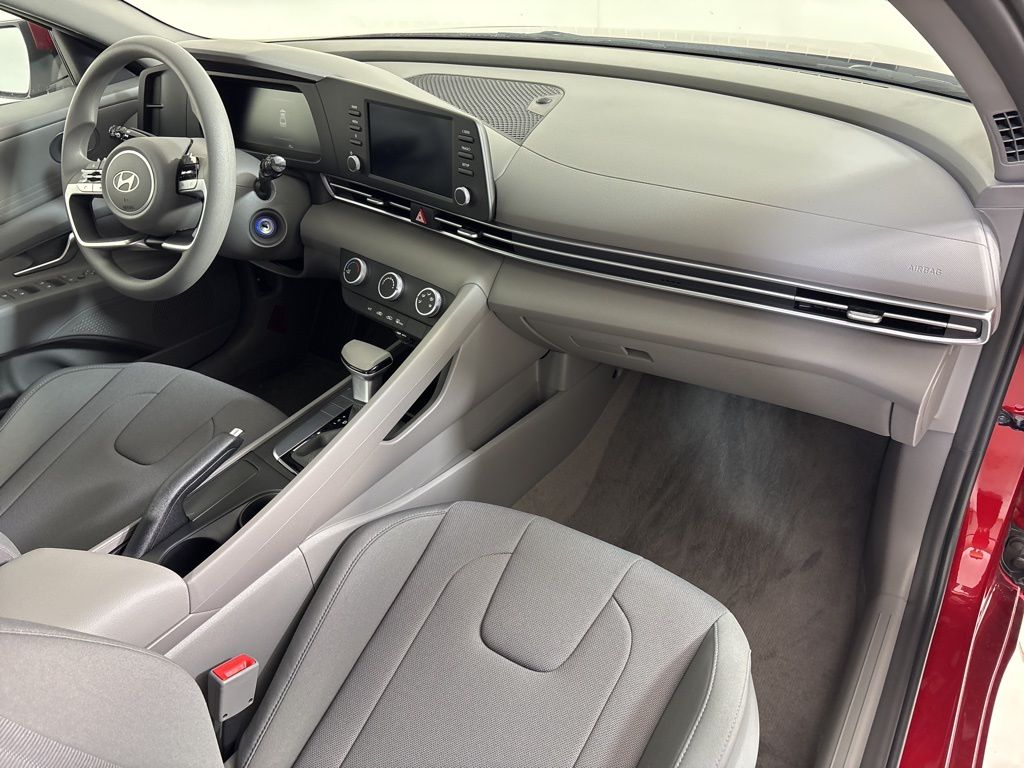 Thumbnail: 2025 Hyundai Elantra - 2