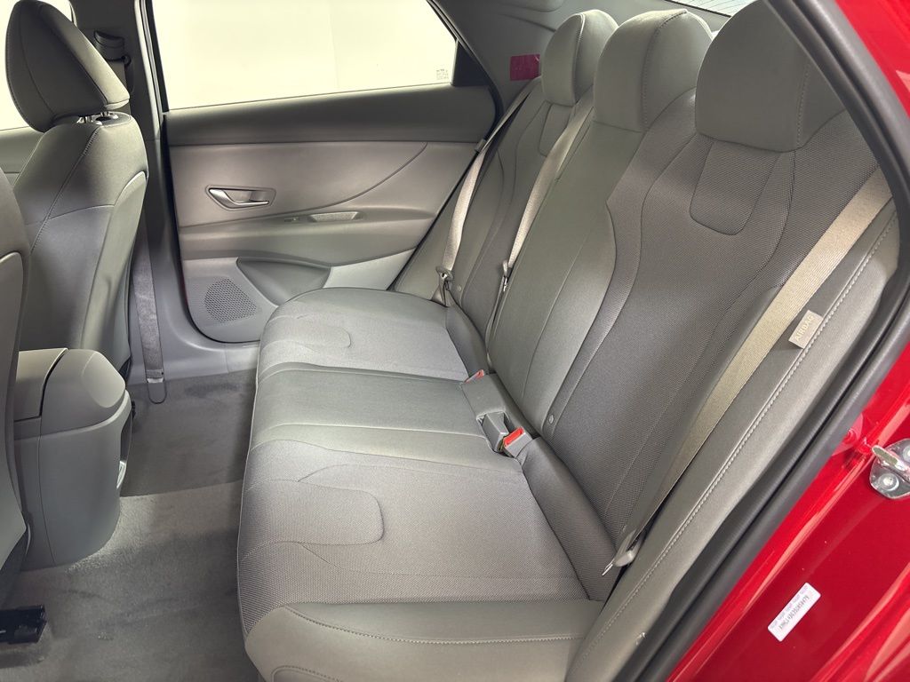 Thumbnail: 2025 Hyundai Elantra - 25