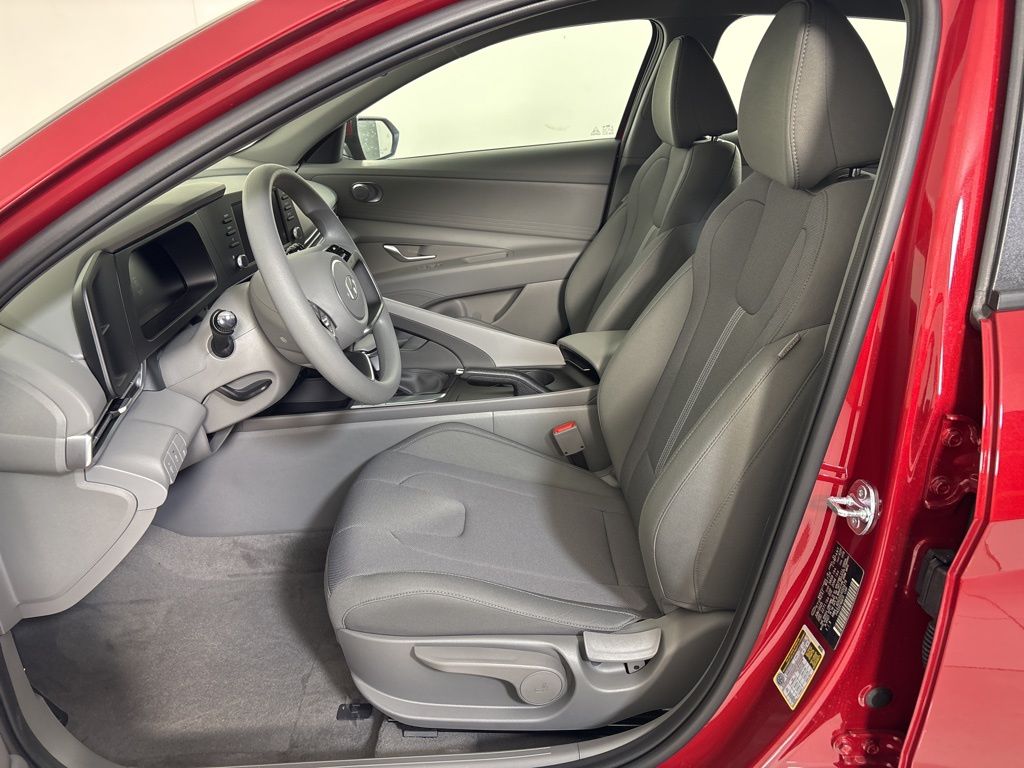 Thumbnail: 2025 Hyundai Elantra - 11