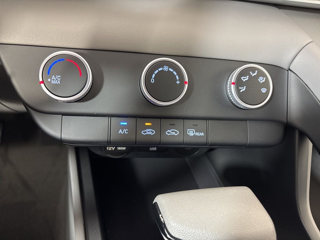 Thumbnail: 2025 Hyundai Elantra - 27