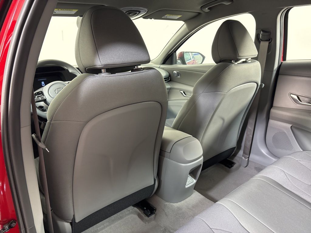 Thumbnail: 2025 Hyundai Elantra - 12