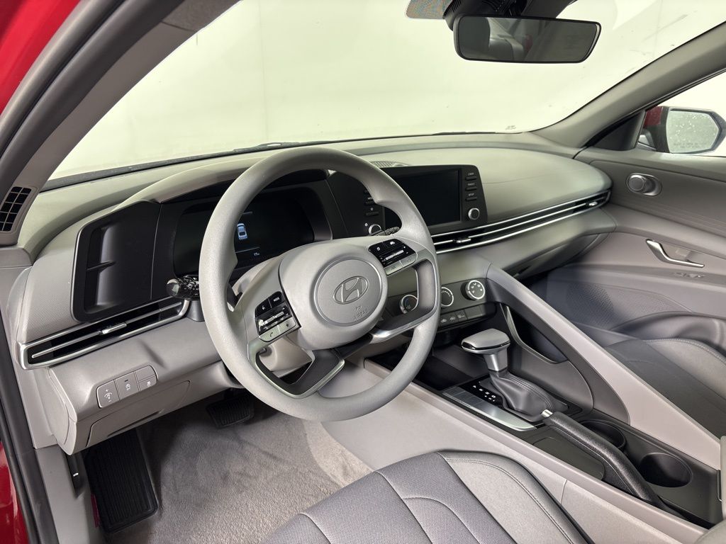 Thumbnail: 2025 Hyundai Elantra - 9