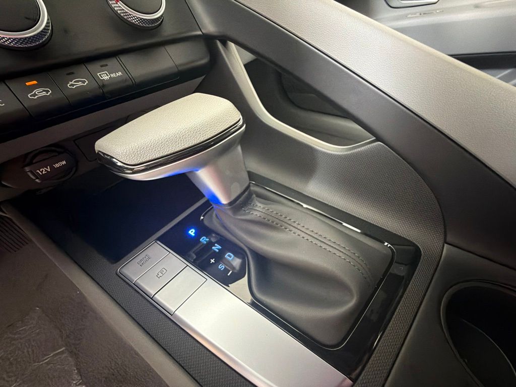 Thumbnail: 2026 Hyundai Elantra - 15
