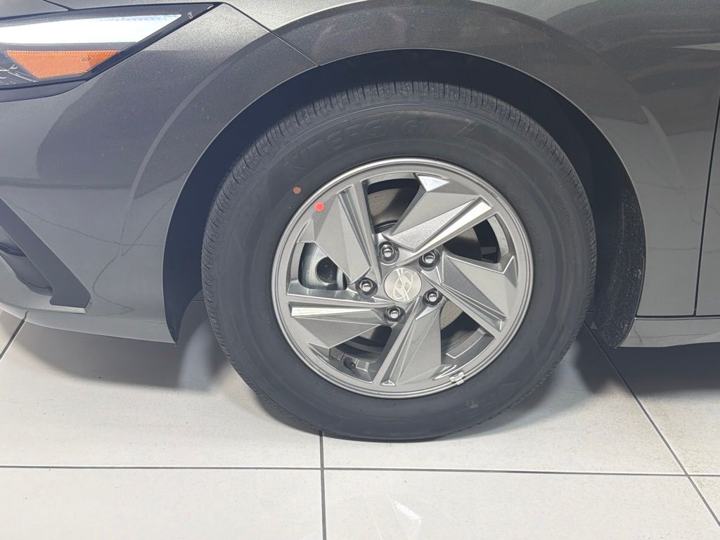 Thumbnail: 2026 Hyundai Elantra - 8