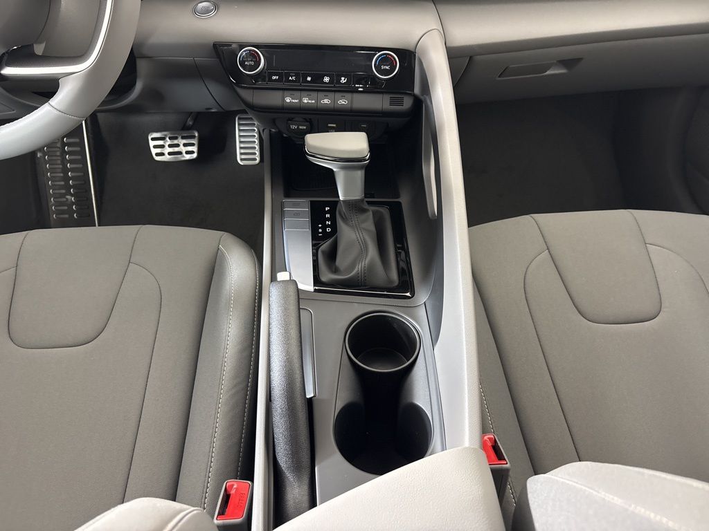Thumbnail: 2026 Hyundai Elantra - 15