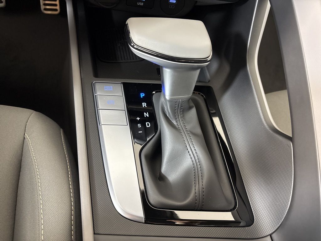 Thumbnail: 2026 Hyundai Elantra - 30