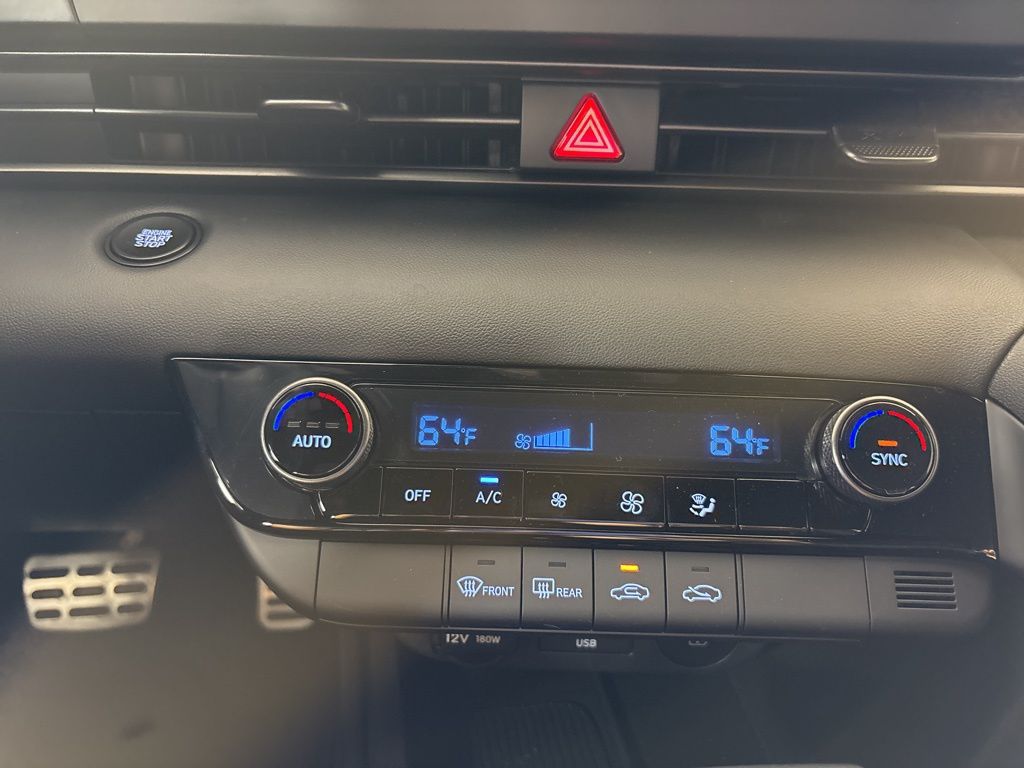 Thumbnail: 2025 Hyundai Elantra - 26