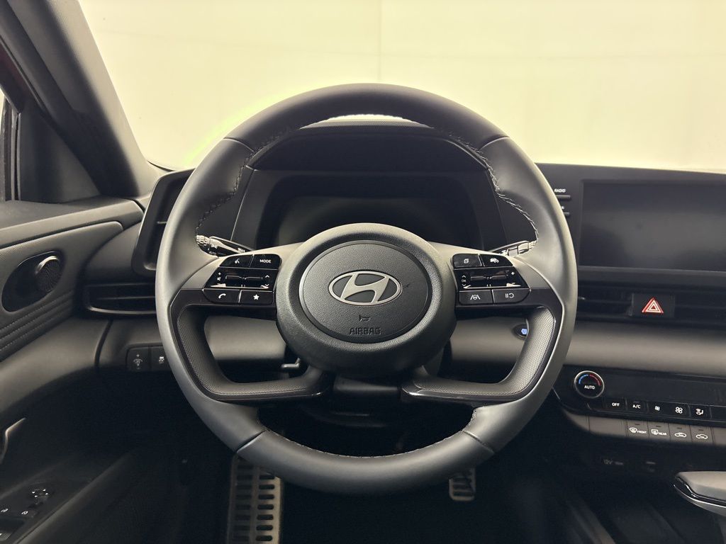 Thumbnail: 2025 Hyundai Elantra - 12