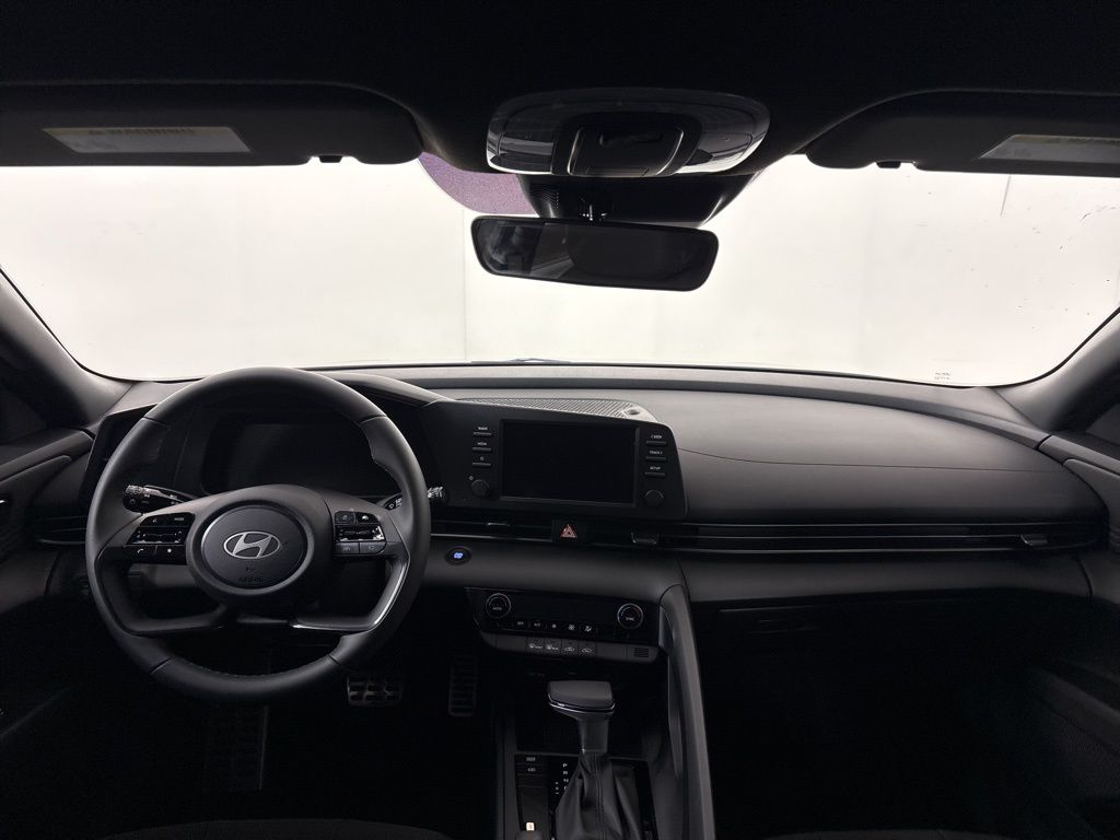 Thumbnail: 2025 Hyundai Elantra - 8