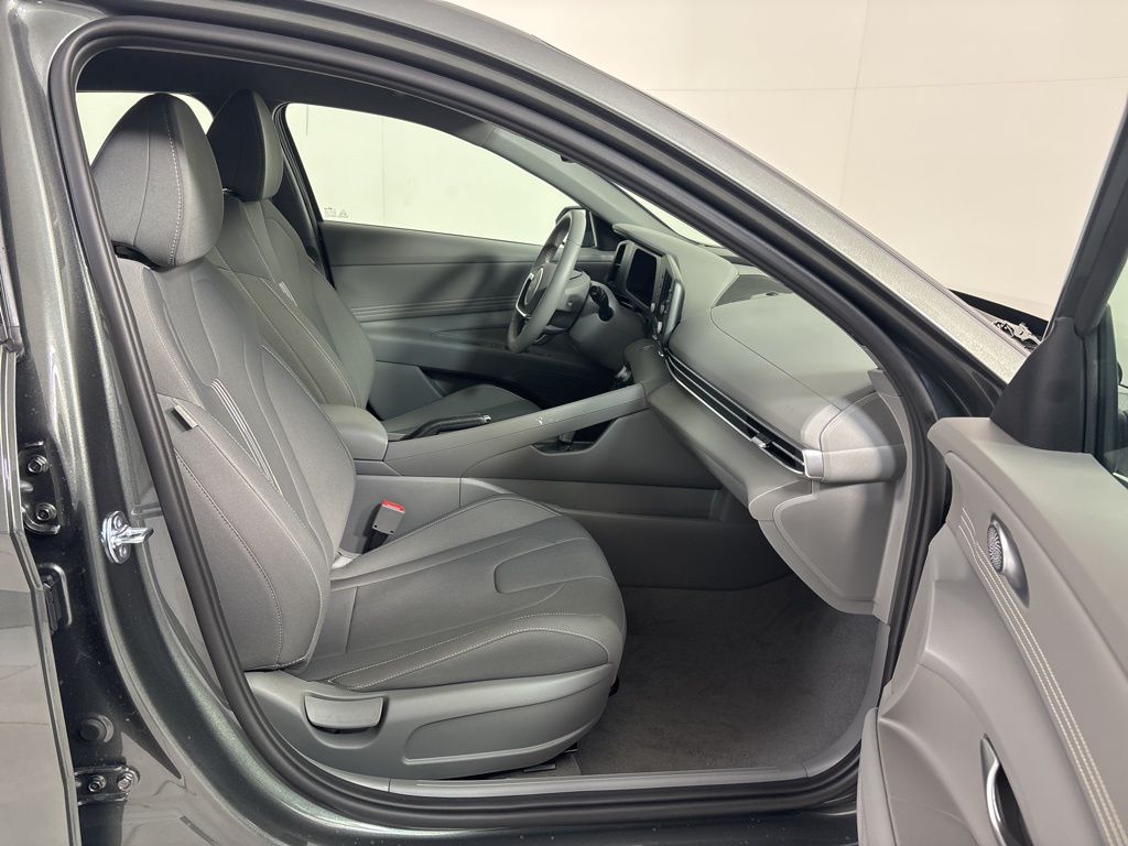 Thumbnail: 2026 Hyundai Elantra - 9