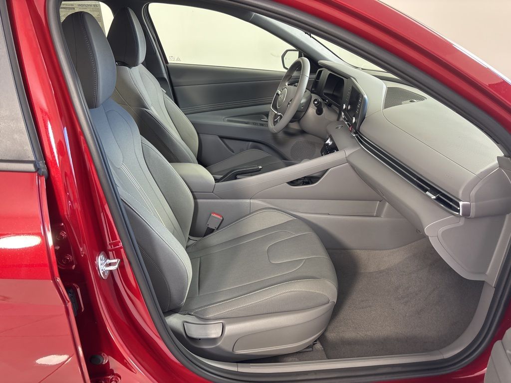 Thumbnail: 2026 Hyundai Elantra - 10