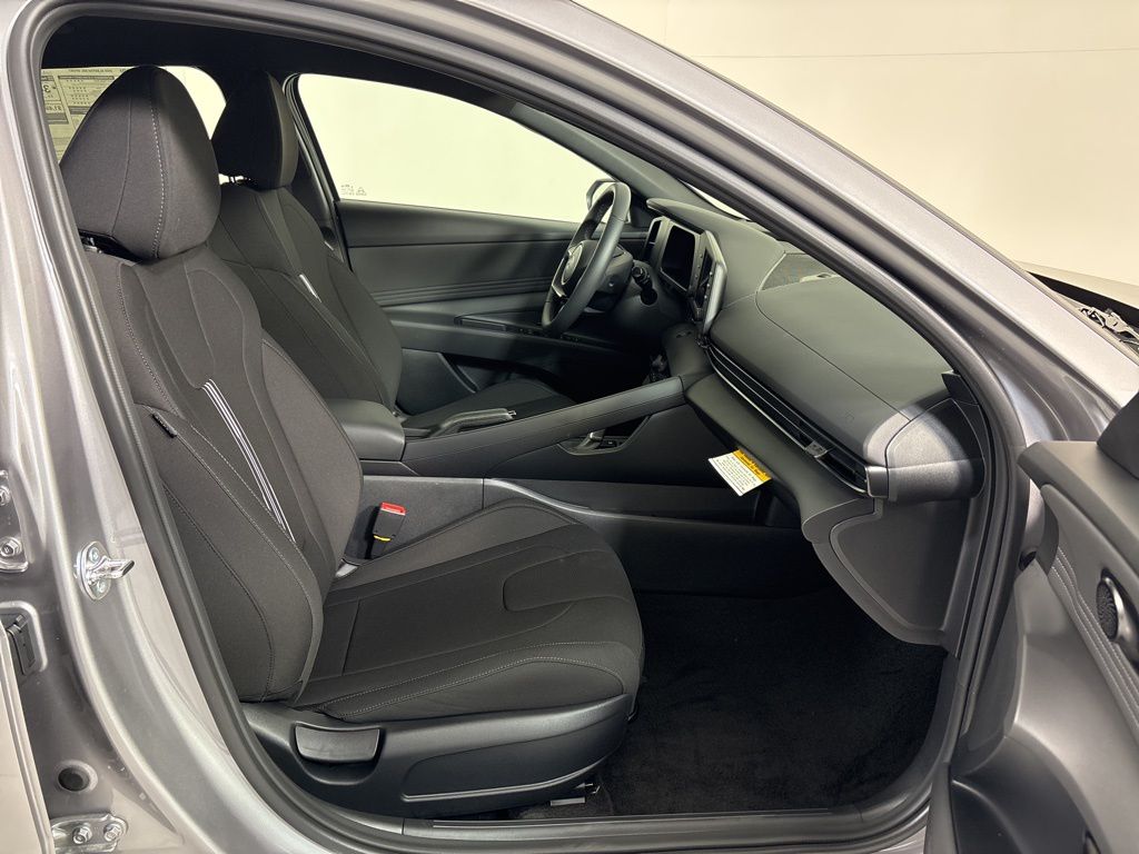 Thumbnail: 2026 Hyundai Elantra - 10