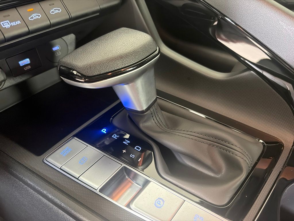Thumbnail: 2025 Hyundai Elantra - 14