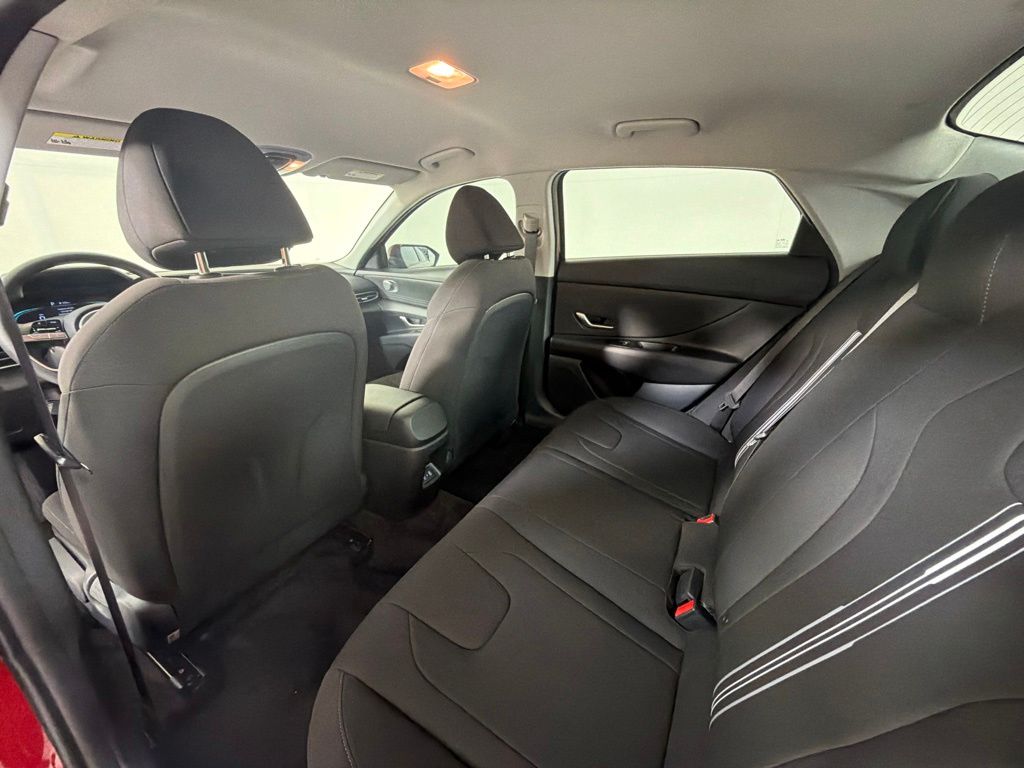 Thumbnail: 2025 Hyundai Elantra - 30