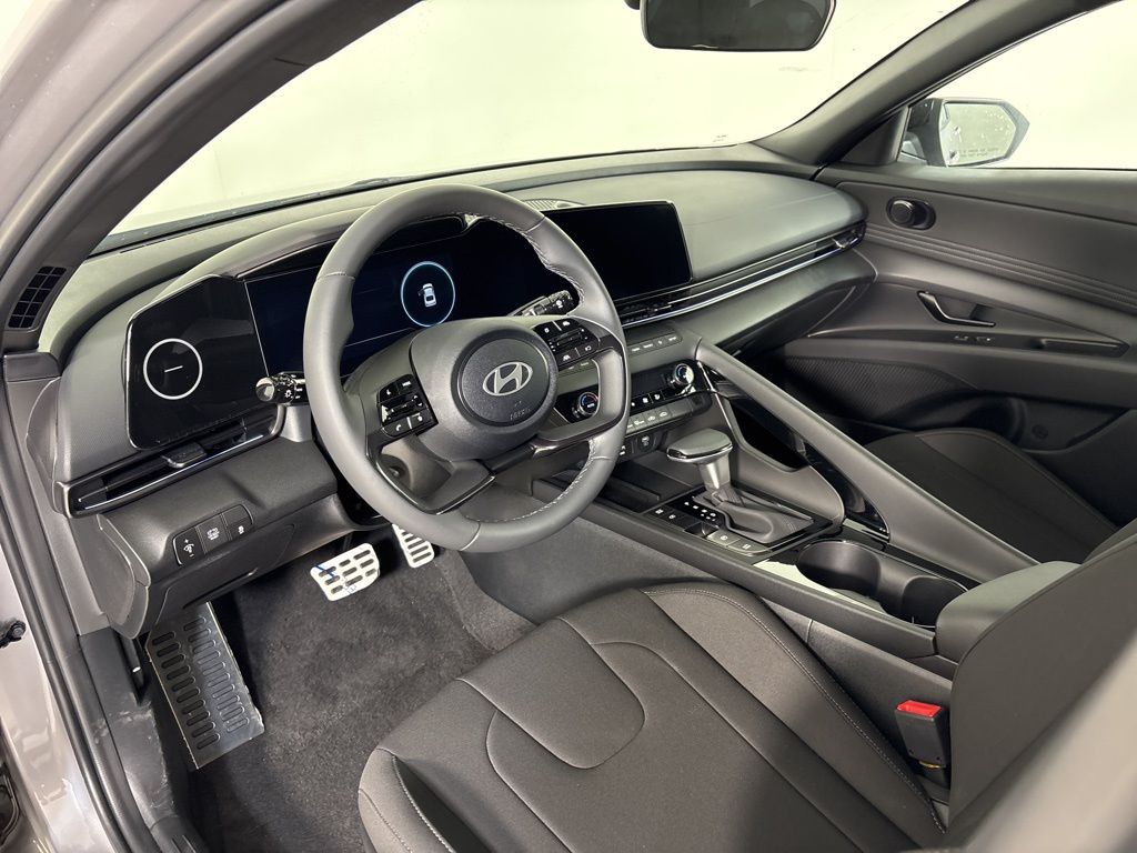 Thumbnail: 2025 Hyundai Elantra - 8