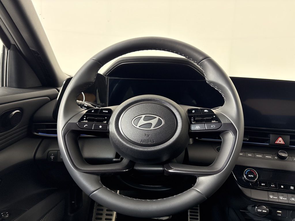 Thumbnail: 2025 Hyundai Elantra - 13