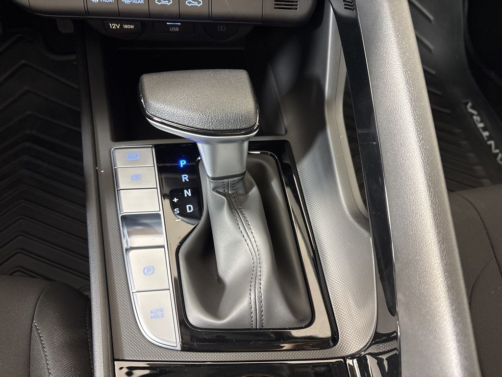 Thumbnail: 2025 Hyundai Elantra - 28