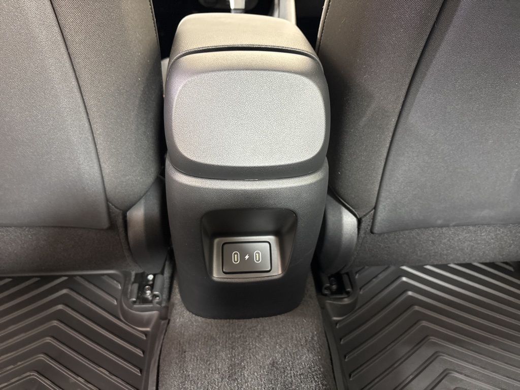 Thumbnail: 2025 Hyundai Elantra - 26