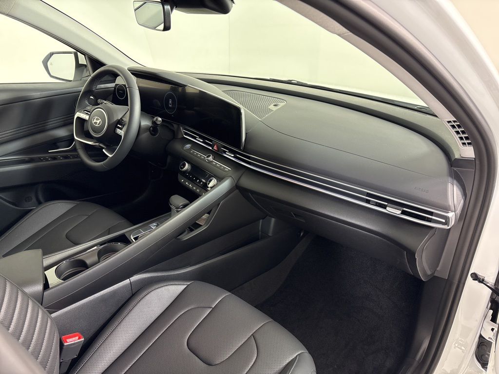 Thumbnail: 2026 Hyundai Elantra - 2