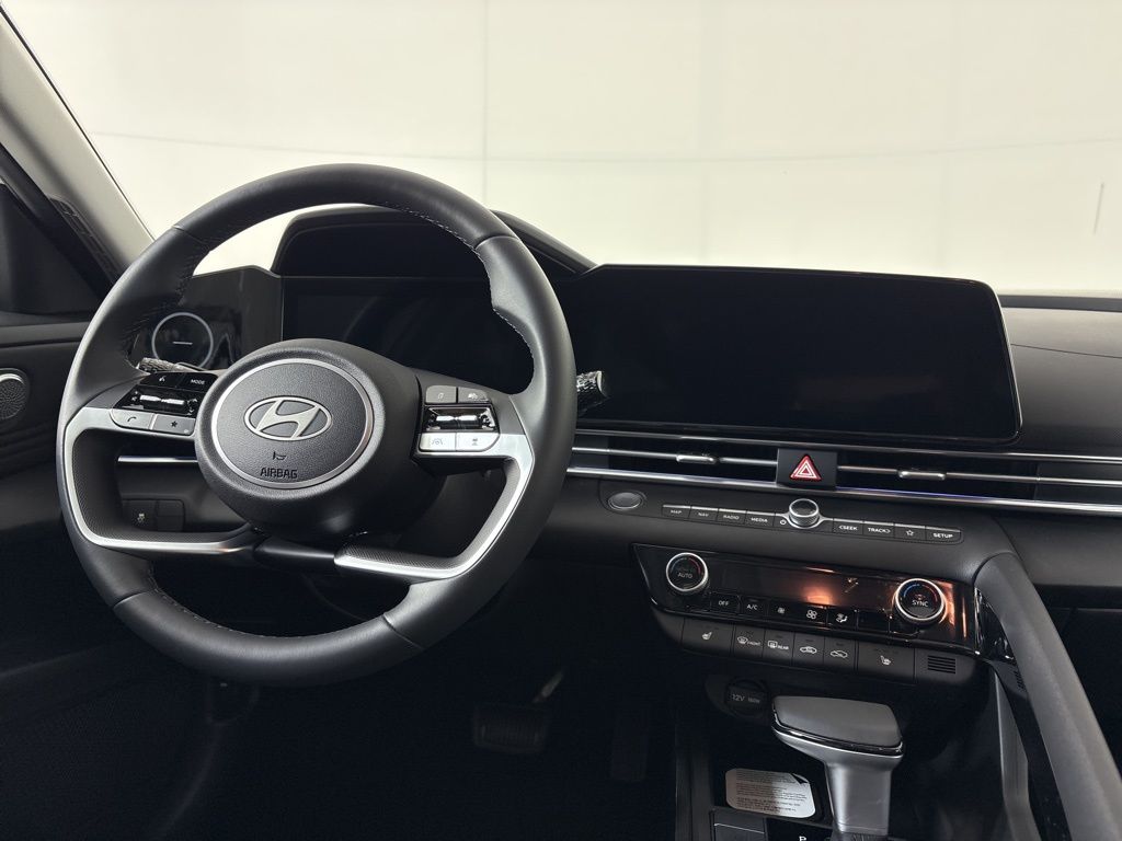 Thumbnail: 2026 Hyundai Elantra - 26