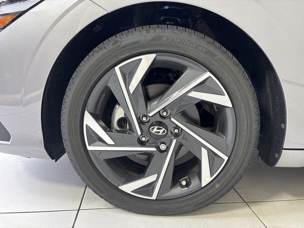 Thumbnail: 2025 Hyundai Elantra - 6