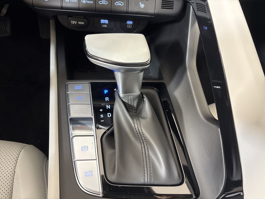 Thumbnail: 2025 Hyundai Elantra - 28