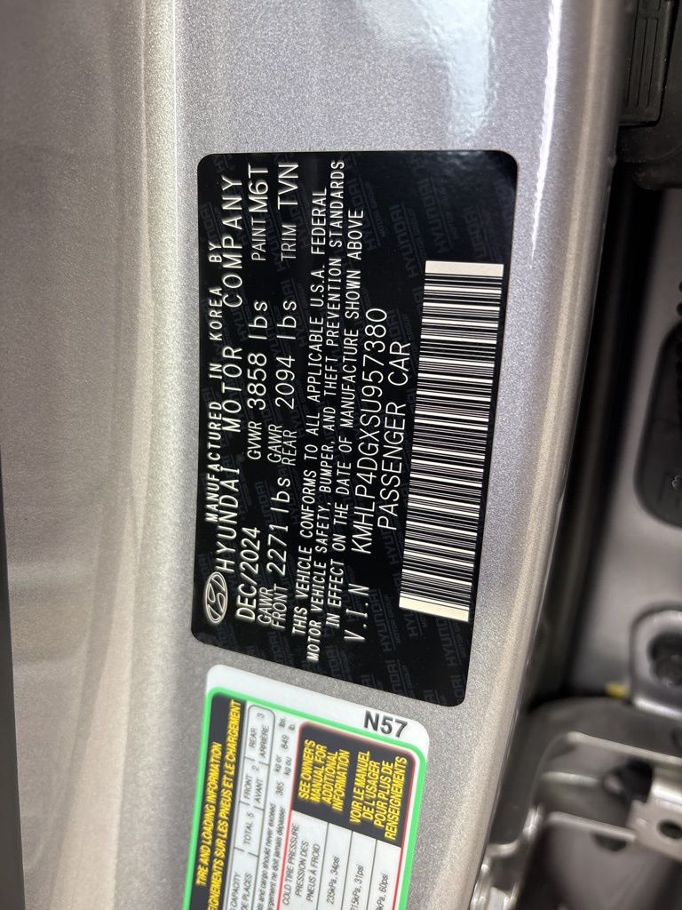 Thumbnail: 2025 Hyundai Elantra - 18