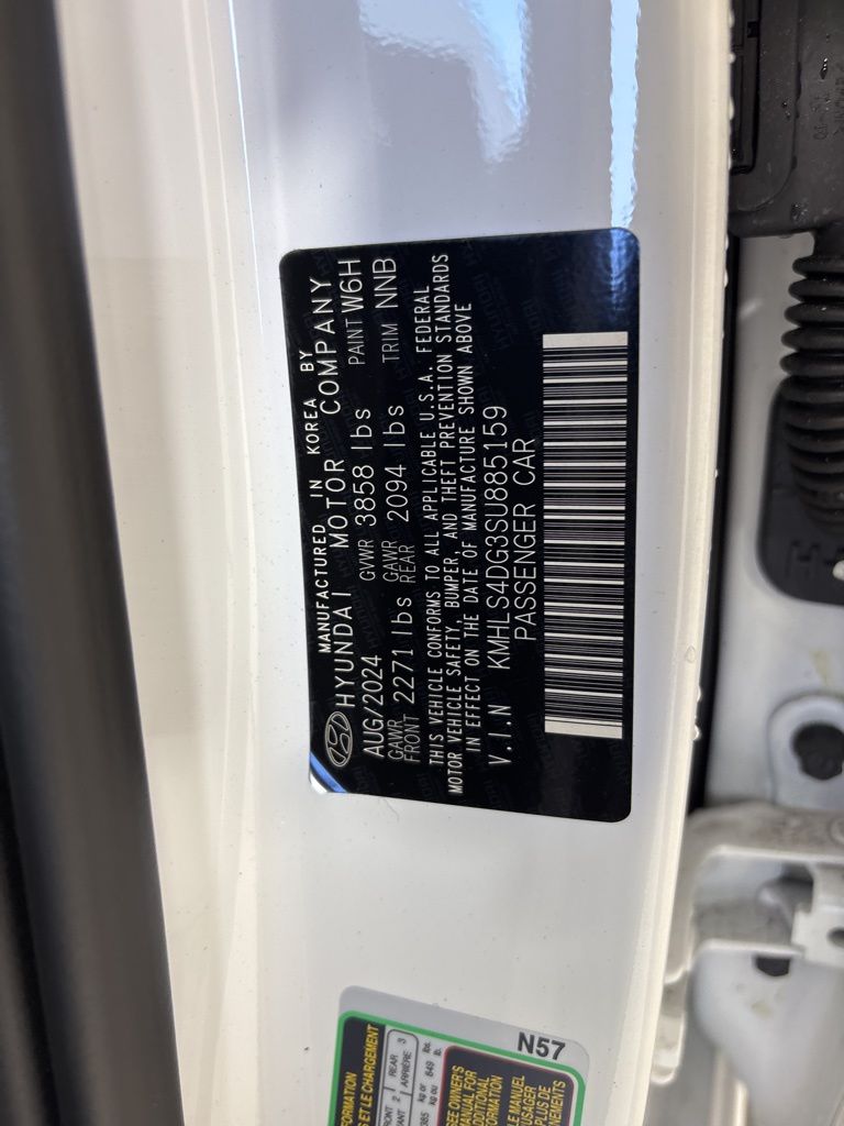 Thumbnail: 2025 Hyundai Elantra - 17