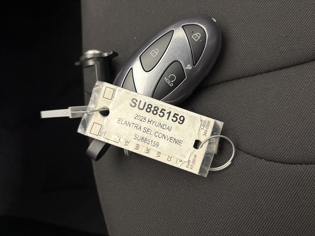 Thumbnail: 2025 Hyundai Elantra - 16