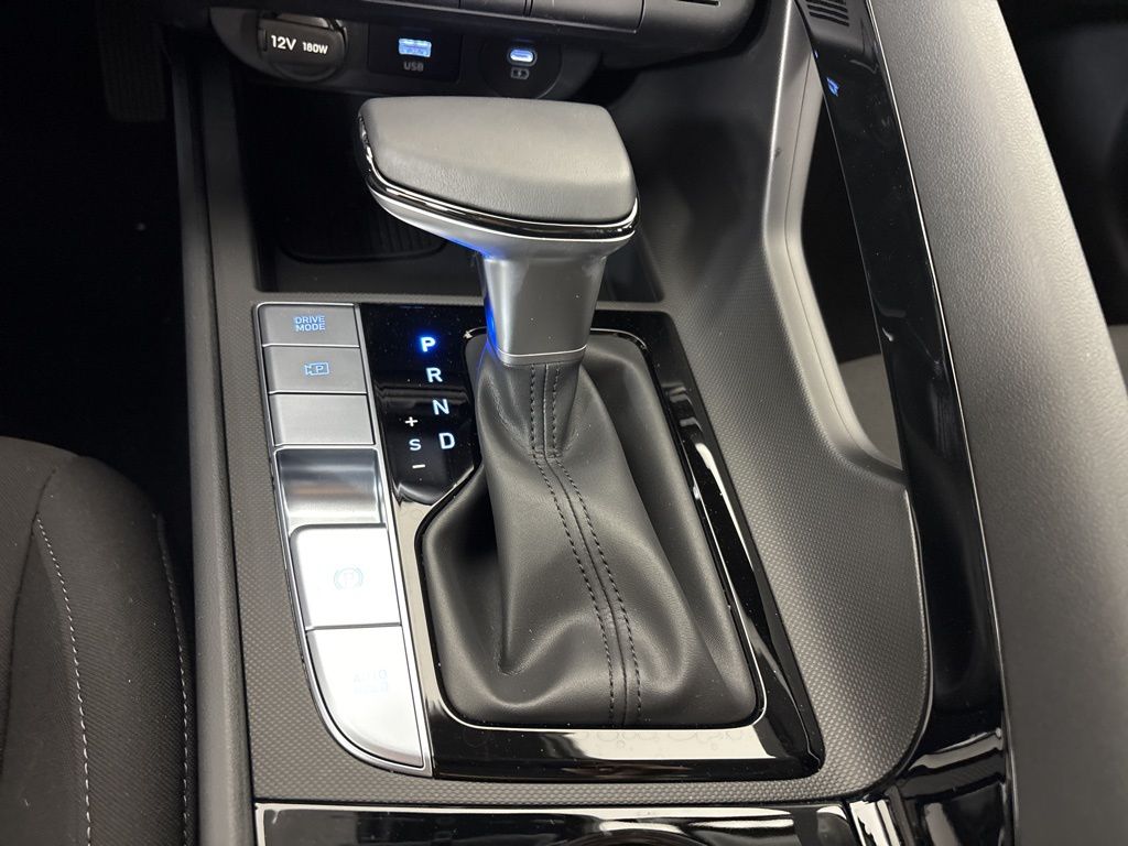 Thumbnail: 2025 Hyundai Elantra - 26