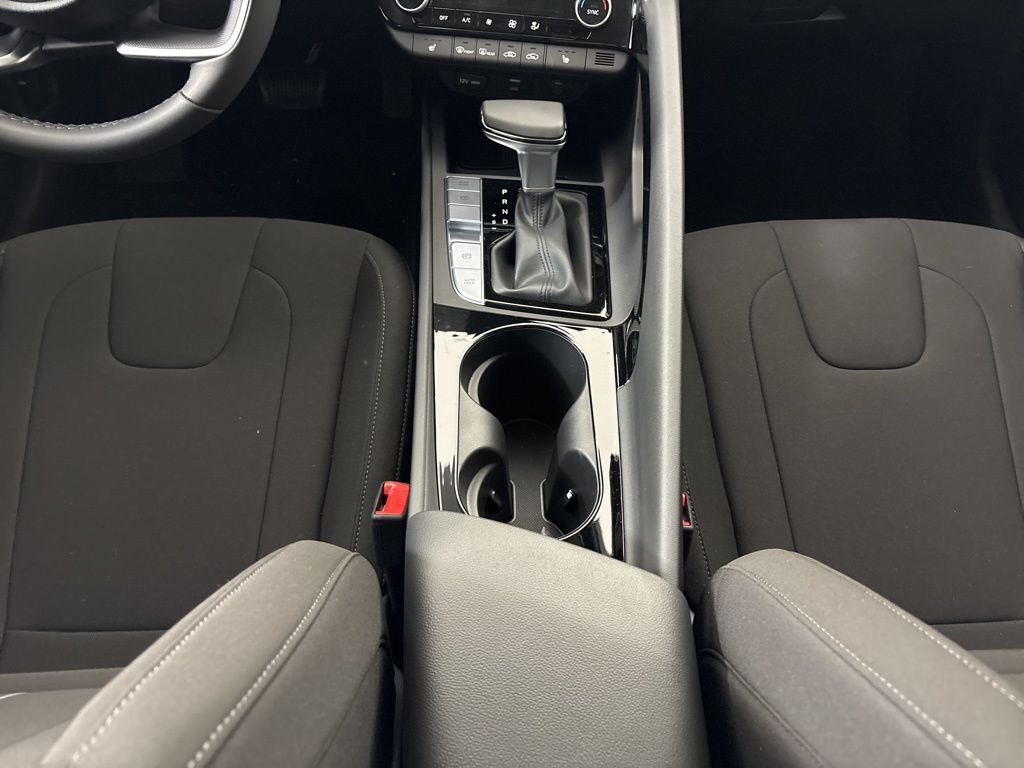 Thumbnail: 2025 Hyundai Elantra - 14