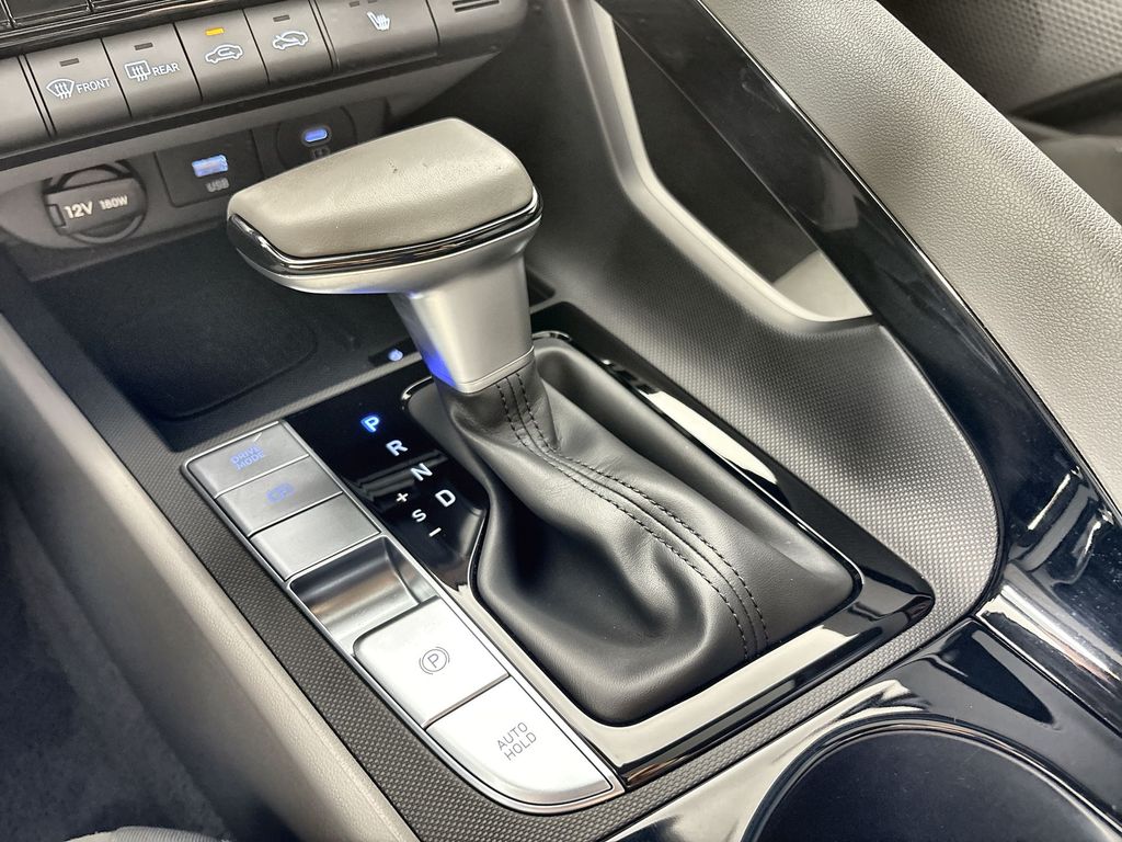 Thumbnail: 2025 Hyundai Elantra - 12