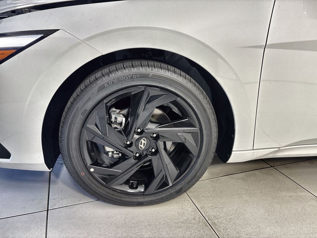 Thumbnail: 2026 Hyundai Elantra - 6