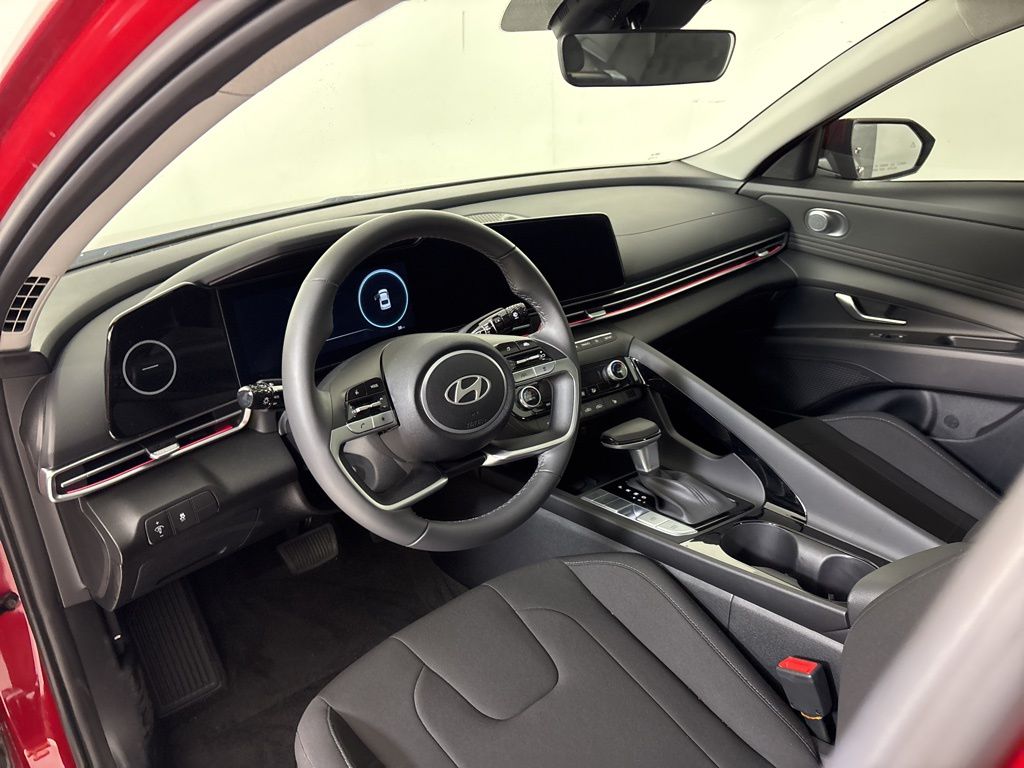 Thumbnail: 2025 Hyundai Elantra - 8